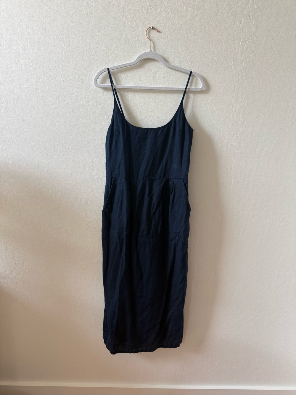 Quince 100% European Linen scoop neck midi Navy - Picture 2 of 4